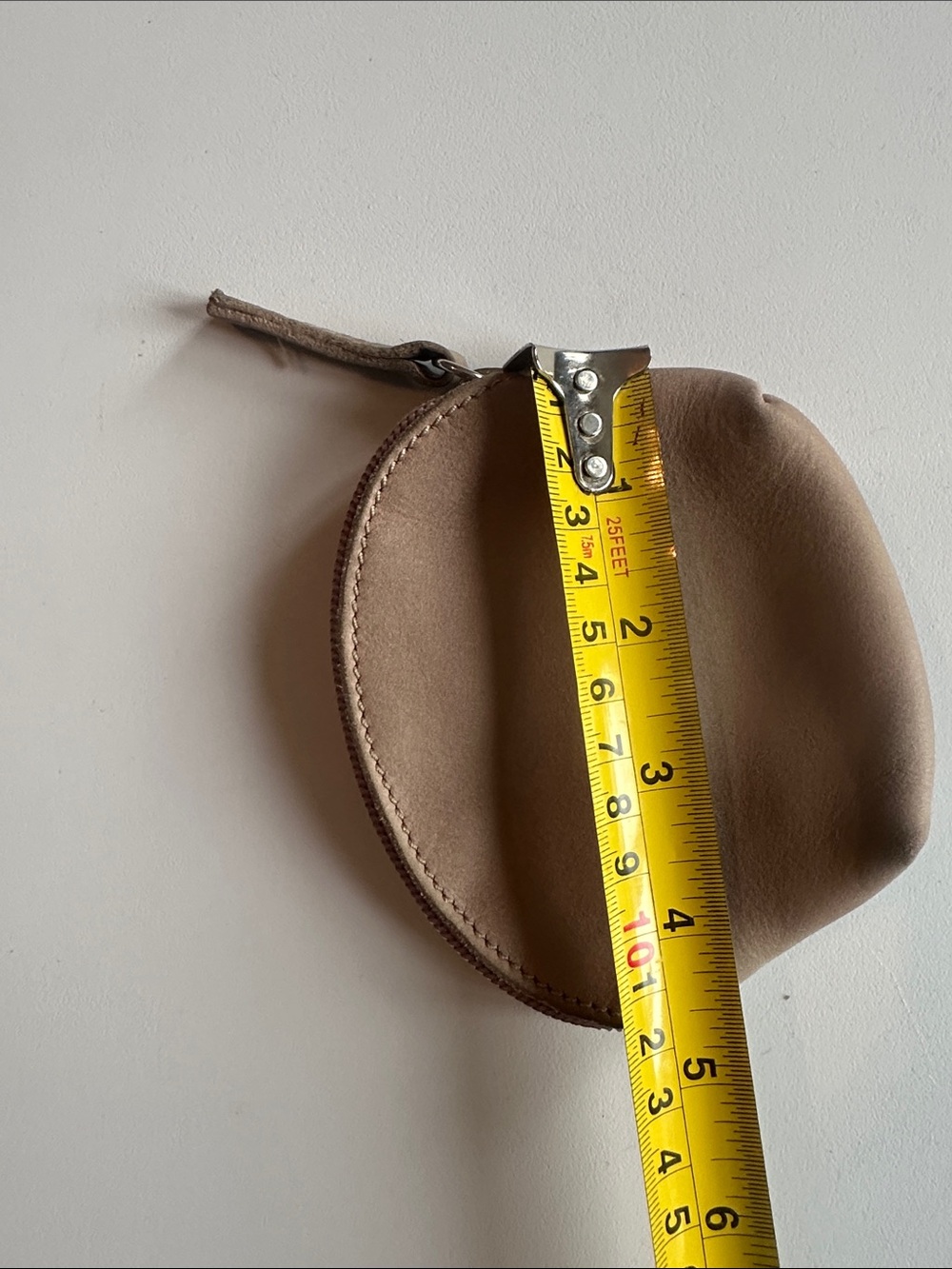 H1- Roots Leather Coin Pouch - Picture 6 of 6